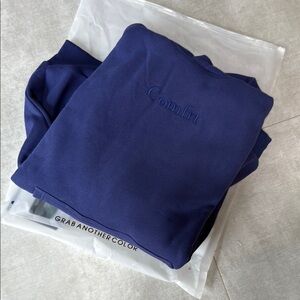 NEW Comfrt Signature Hoodie Sweatshirt